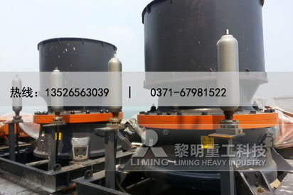 想要投資碎石場(chǎng)需要購(gòu)買那些設(shè)備？加工河卵石的